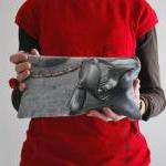 Fashion Motorcycle 3 Clutch With A Red Embroidery..